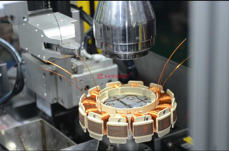 電機(jī)自動繞線機(jī)1