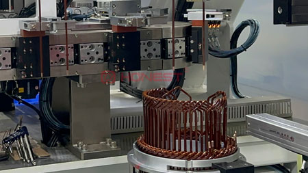 雙通道扁線定子制線機(jī)-特寫圖